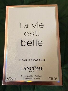 Lancôme La Vie Est Belle EDP (Sealed in box)